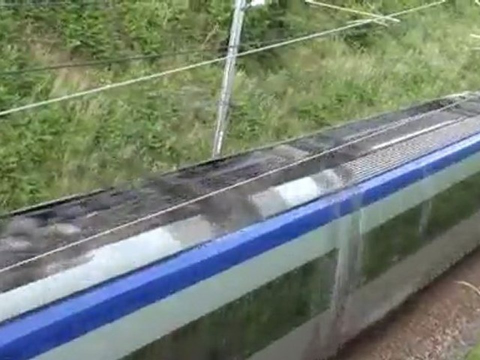 Train bretagne qui fait des étincelles!