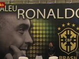 Ronaldo dá adeus à seleção brasileira com alegria e emoção