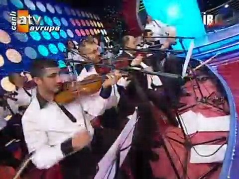 İBRAHİM TATLISES Beyaz mendil @ MEHMET ALİ ARSLAN Videos