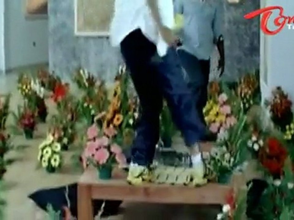 Saloni Surprise To Siddarth - Comedy Scene