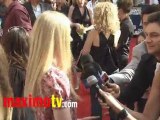 Elle Fanning at 2011 MTV MOVIE AWARDS Red Carpet