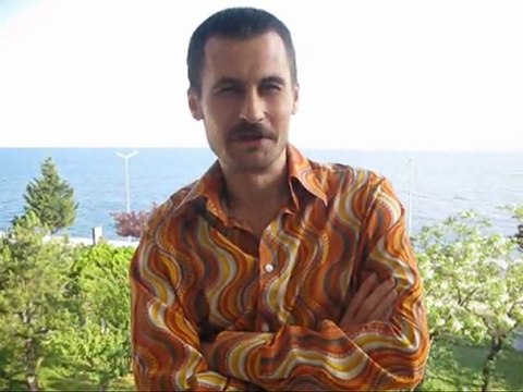 Her Dilde Aşk Şiiri - Serkan Engin