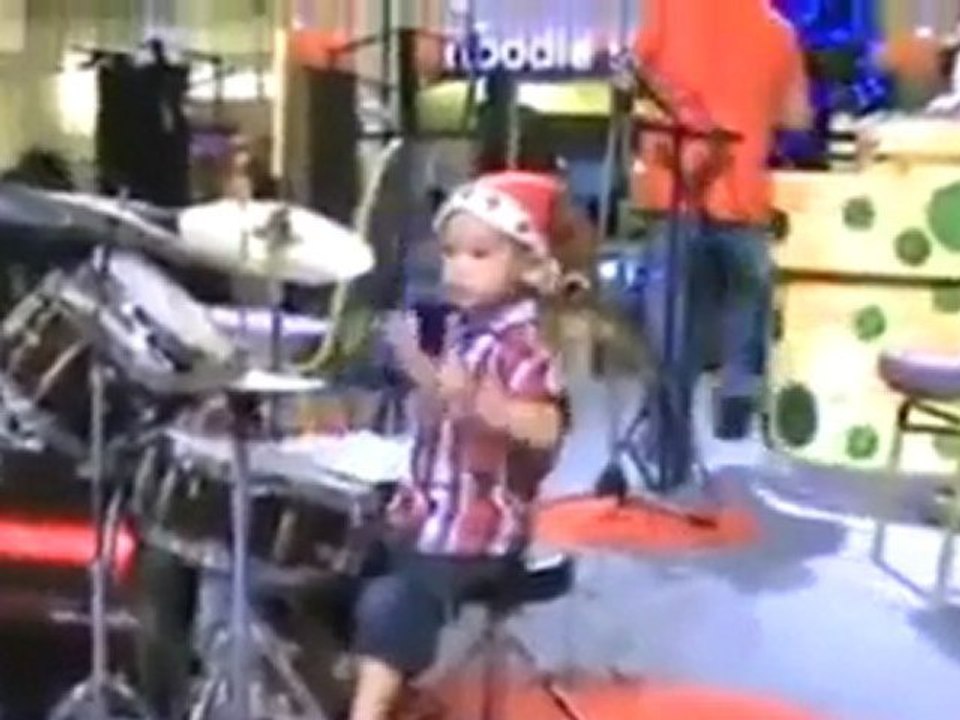 3 Yaşındaki Süper Baterist