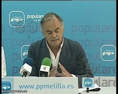 Pons: Aído debe suspender sus vacaciones