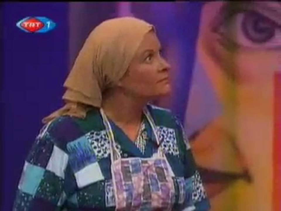 üstün dökmen küçük şeyler 1 www.rehberlikevi.com