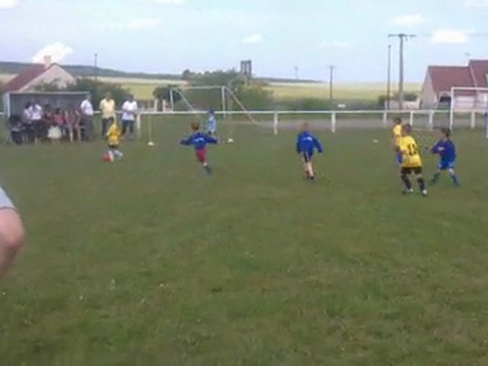 A.C.O. Thorigny/Soucy U9 et U7 : Plateau à Thorigny sur Oreuse (21/05/11)