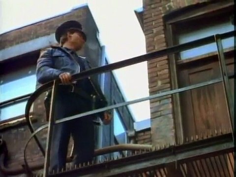 21 Jump Street - Первый сезон, Первая Пилотная серия