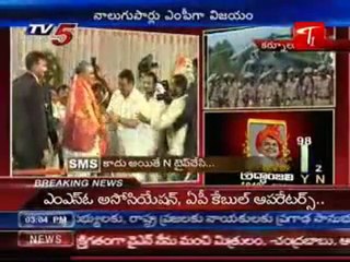 Andhra leaders shocked by YSR's death