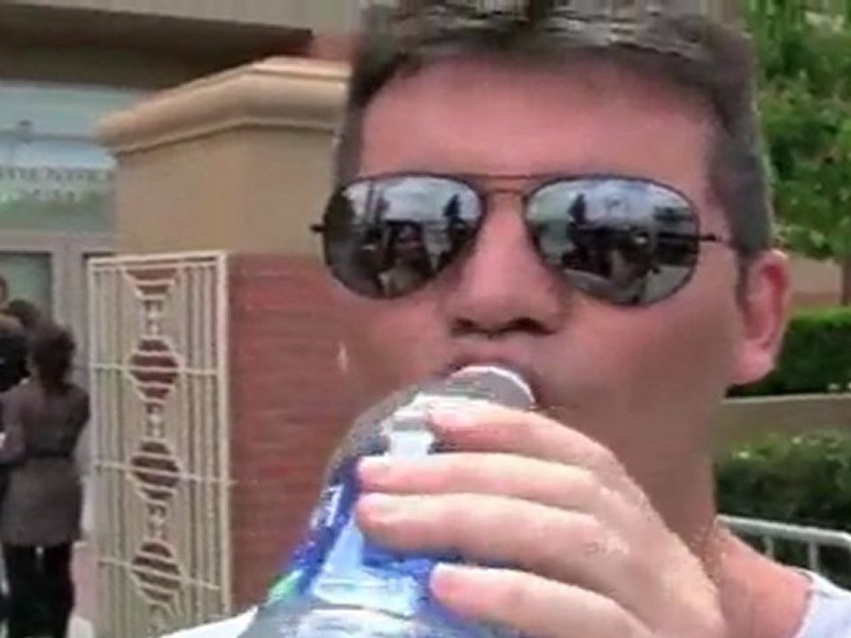 Simon Cowell Apologizes To Cheryl Cole