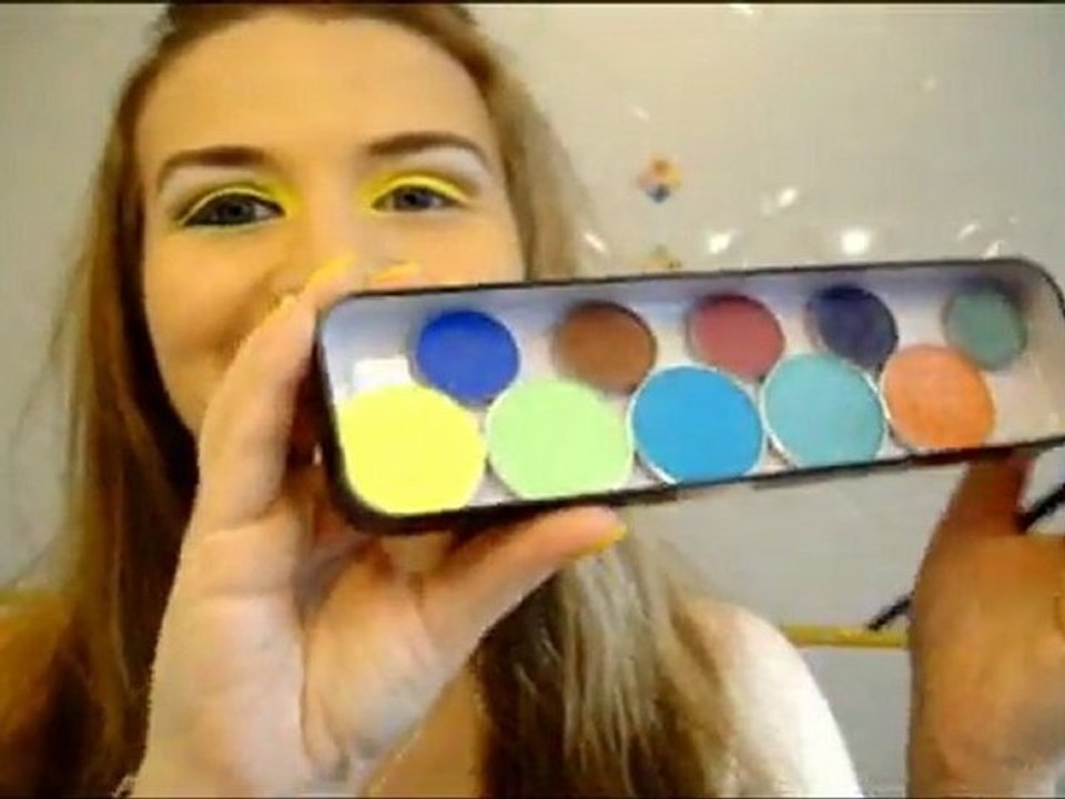 Maquillage Rihanna "Who's that chick"