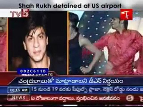 Shah Rukh detained at US airport