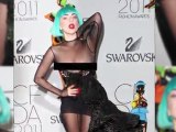 Lady Gaga fast nackt