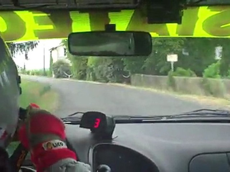 Cordillot Florian cam embarquée rallye du ST Emilion 2011 saxo kit car ES1