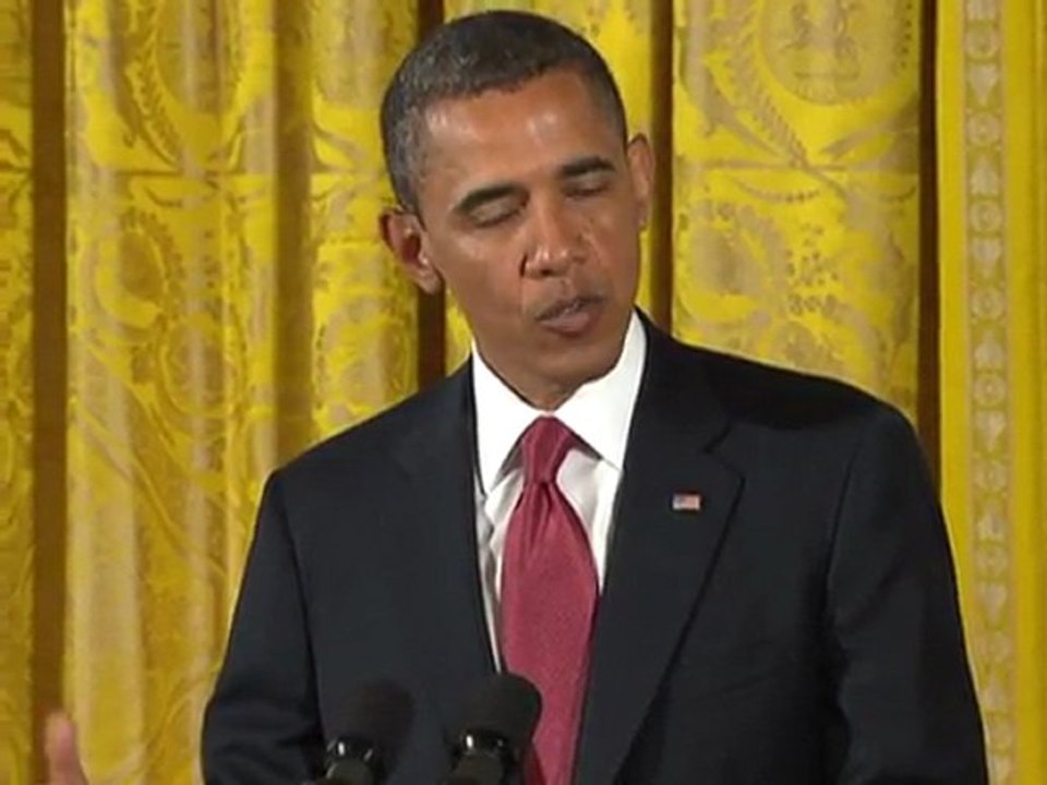 Obama y Merkel aseguran que Muamar Gadafi debe dejar el poder