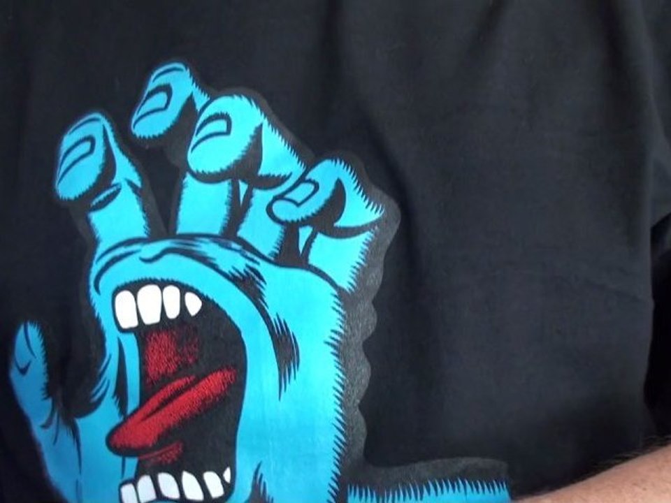 stupeflip dans les cages en metal