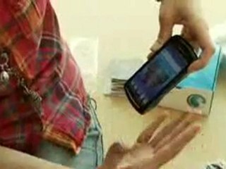 Rozpakowanie smartfonu Sony Ericsson Xperia Play