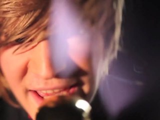 Rocking Class Hero - Reyz (teaser officiel)