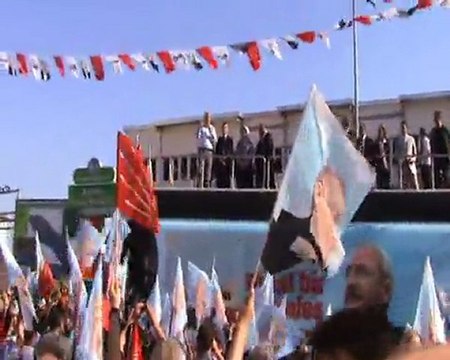 CHP LİDERİ KILIÇDAROĞLU DİLOVASI HALKINA SESLENİDİ