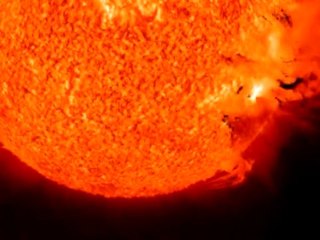 Une éruption solaire filmée par la Nasa