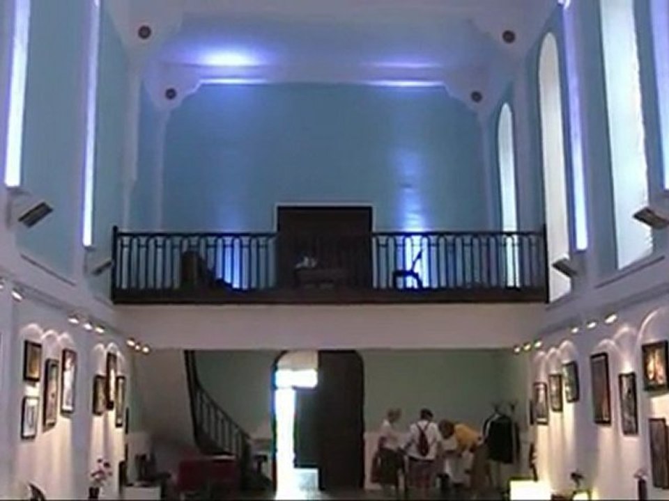 VIDEO de l' EXPOSITION RONI FEES à la Chapelle de la PERSEVERANCE à PAU