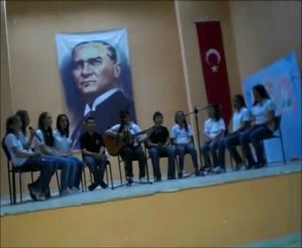 Hasan Şakar Yatılı İlköğretim Bölge Okulunun yıl sonu gecesi