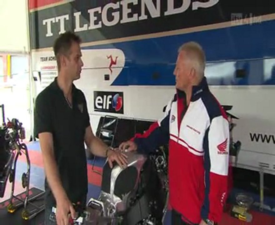 True spirit of Isle of Man privateers vs professional IOM TT 2011 Build Up