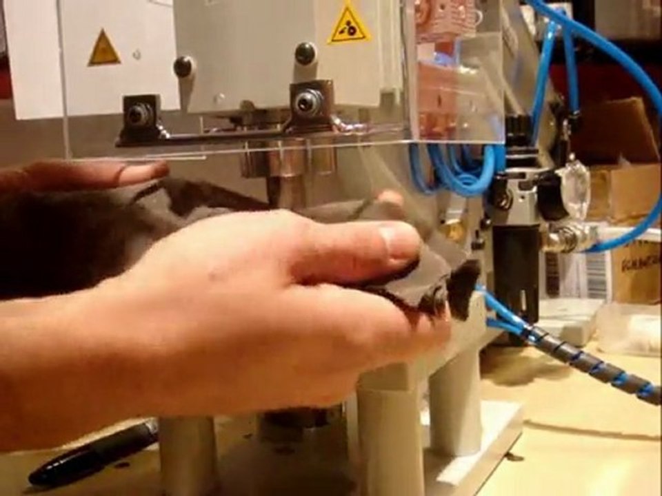 3_ coupe et sertissage simultanés