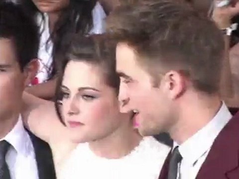 Breaking Dawn Official Trailer