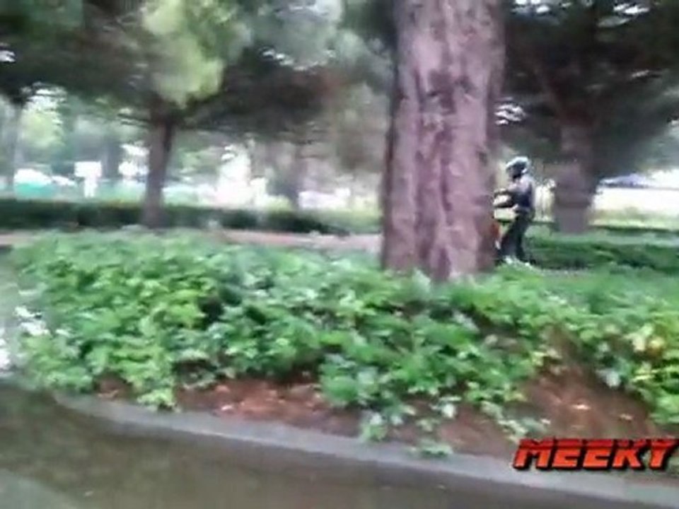 Stunt Cbr 125 Meeky & Jorian Ponomareff 2011