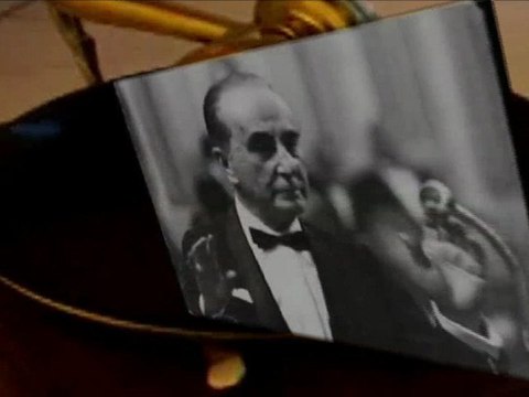 Münir Nurettin Selçuk / Bilmem Kaç Yıl Aradım Seni Bulana Kadar (Musıki Dergahı)