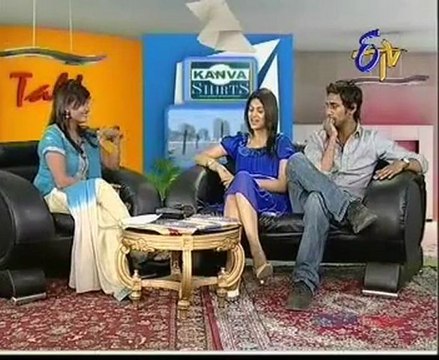 Talk Time with Shraddha Das & Varun Sandesh - Maro Charitra - 01