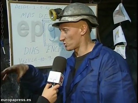 Mineros encerrados piden soluciones