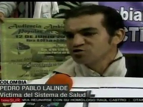 Protestan con cacerolazos en Colombia