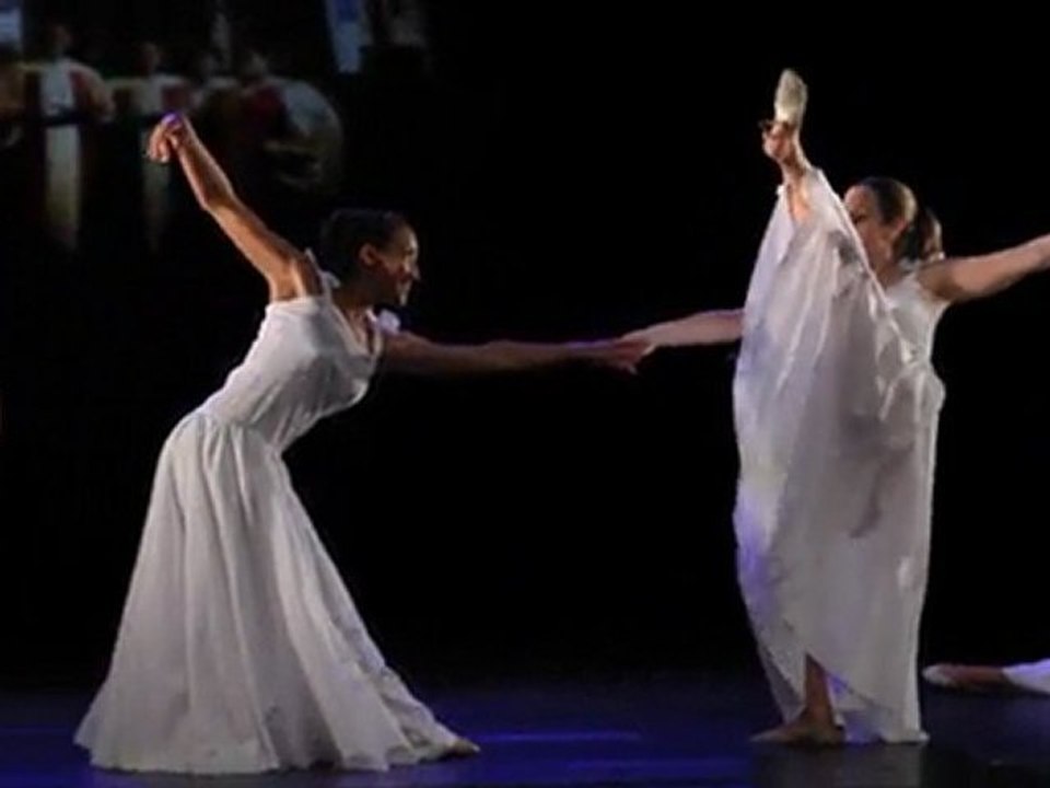 EXTRAIT GALA DE DANSE 2011 EUROP'ART DIFFUSION