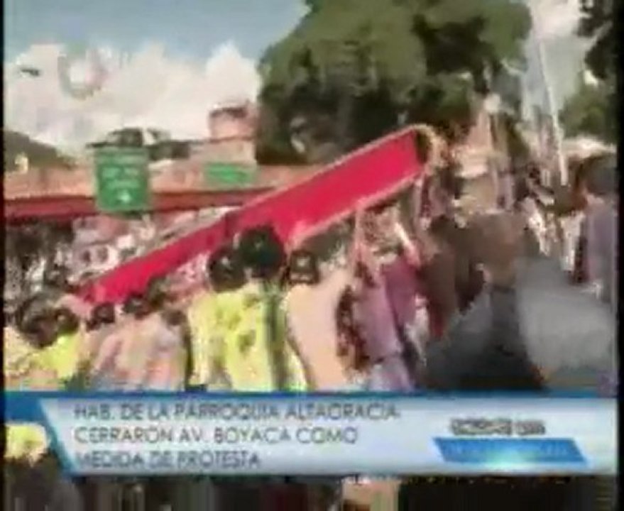 Remueven protesta por la fuerza
