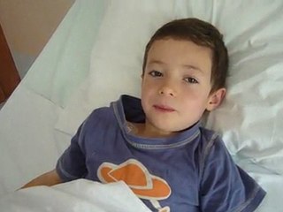 Matthieu de retour du bloc (amygdales)