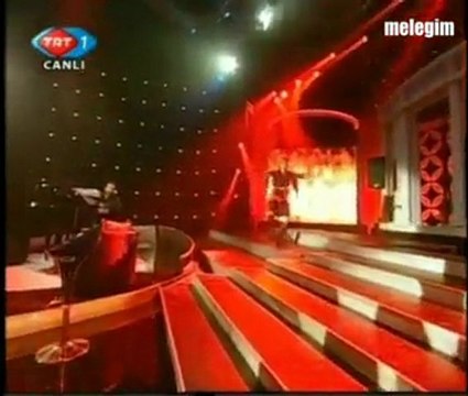 Özcan Deniz&Burcu Güneş-Uzun Olur Gemilerin Direği-İki Renk