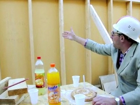 Zean-Marie emmène le casse croute sur le chantier