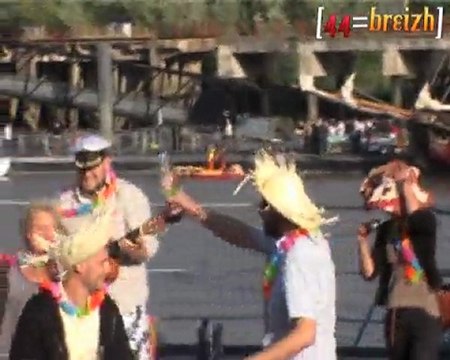 Embarquons pour la Réunification ! Action 44=BREIZH au Maillé Brezé à Nantes -> Manif 18/06