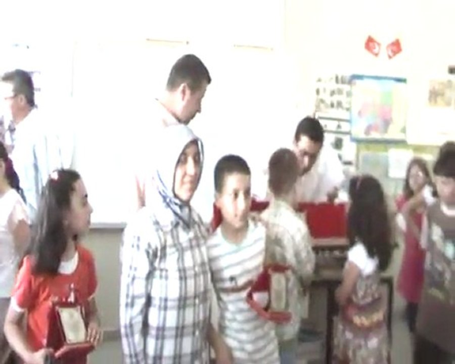 başarılı olan öğrenciler...TİMUR YILDIZ-ÇENESUYU İ.Ö.OKULU- 5-A.Yıldız Zeki Karıncalar Sınıfı