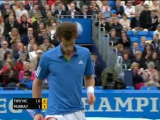 Queen's - Murray avanti ma non convince