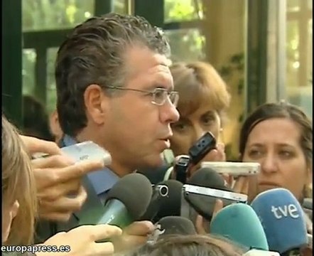 Granados habla sobre los servicios mínimos