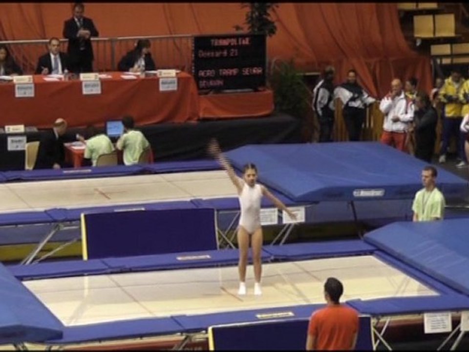 Marine - Trampoline FAMECK - Finale France à Clermont Ferrand 03.06.11