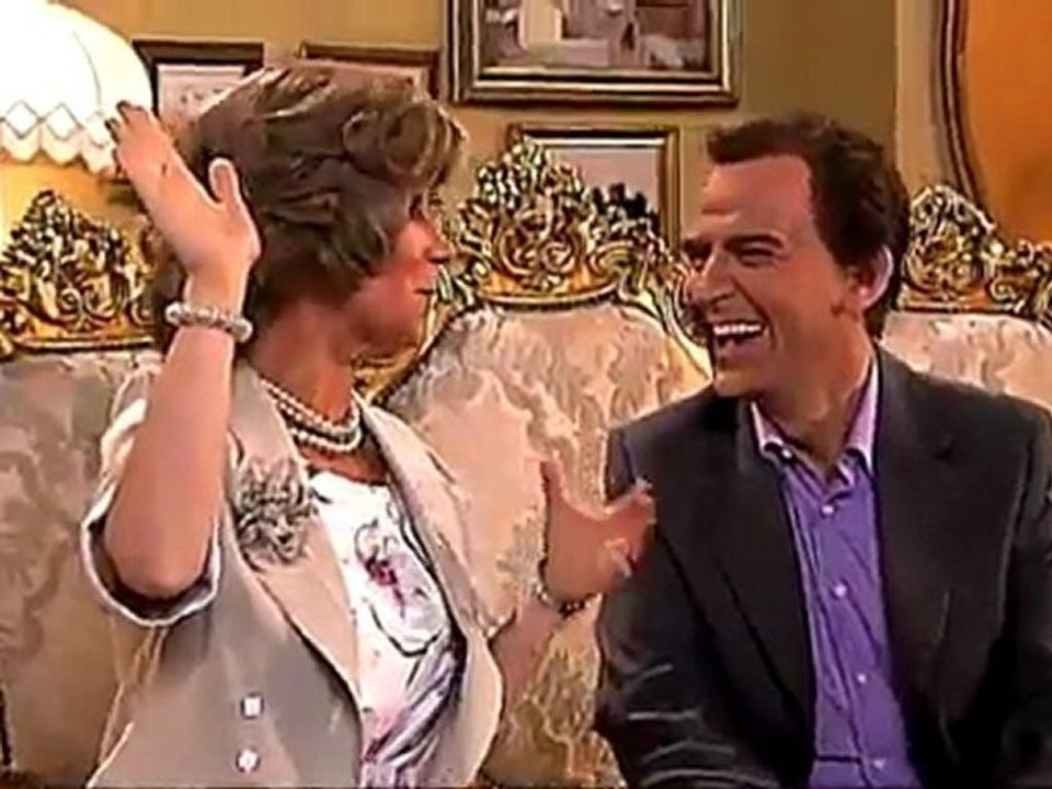 TV3 - Polònia - Els reis d'Espanya canten "Grease"