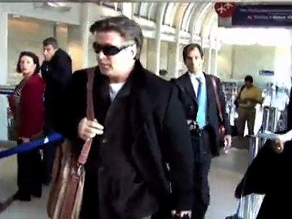 Alec Baldwin Dodges Mayoral Questions