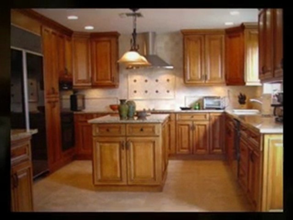 Kitchen Cabinets & Design