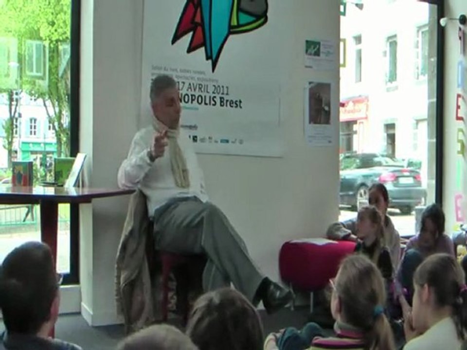 Yves Hugues à la médiathèque Saint Martin - Avril 2011