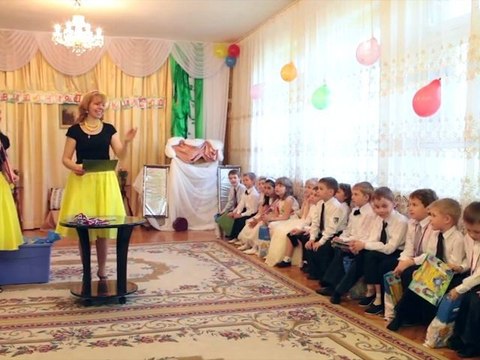 Оригинальное вручение дипломов на выпускной в детском саду