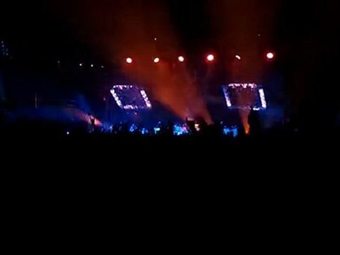 24 - Suite-Pee - System Of A Down - Bercy 2011