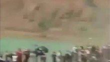 一群车越野上坡！